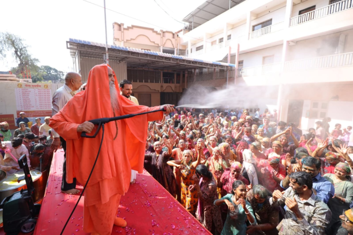 Jamnagar News, Khijada Temple Jamnagar, Rangotsav Jamnagar, Dhuleti Festival Gujarat, Krishna Pranami Dharma, Nijanand Sampraday, Jamnagar Religious Event, Gujarat Festival News, Holi Celebration Jamnagar